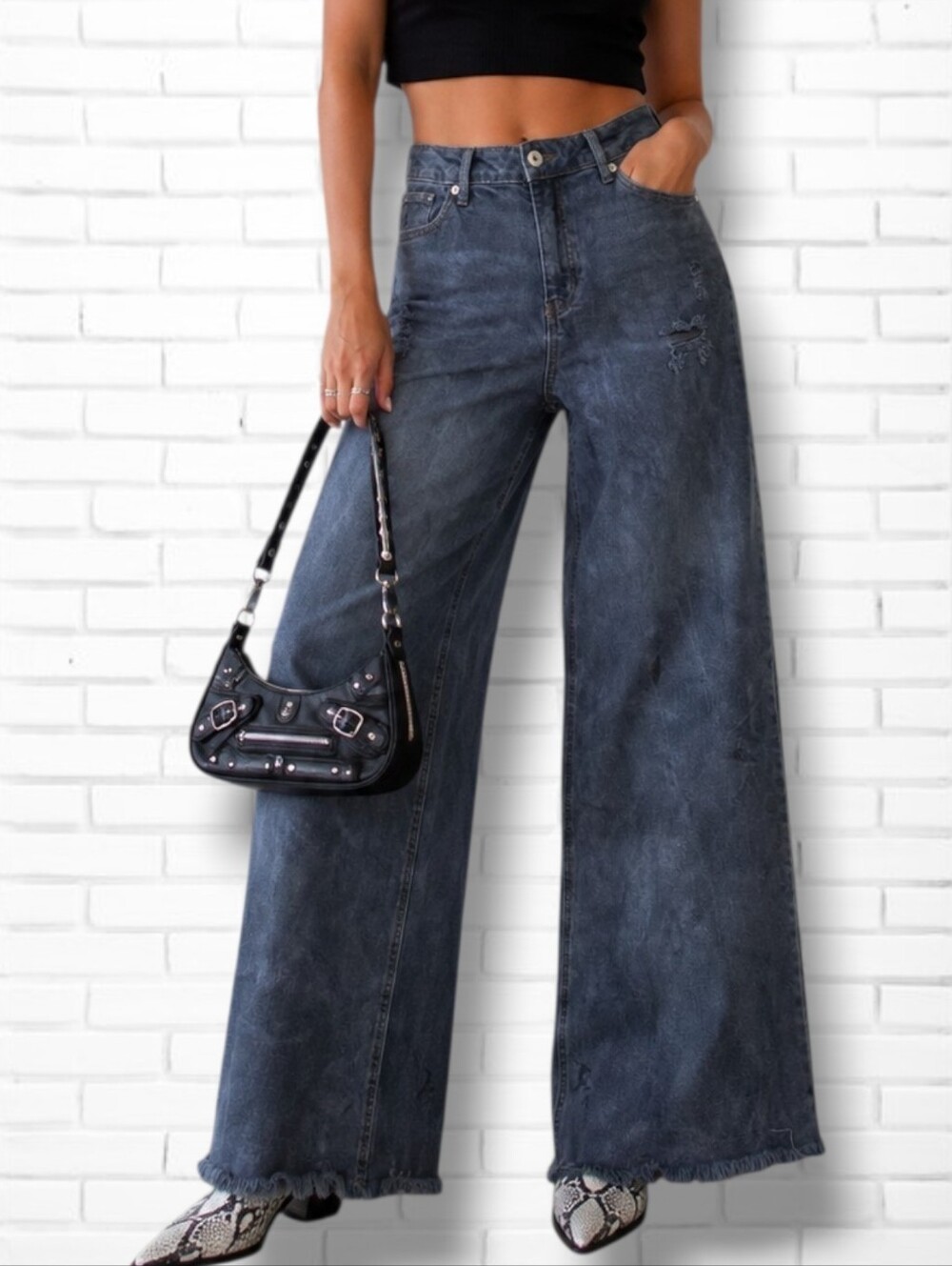 BCBG Generation High Rise Wide Leg Raw Hem Jeans Size 28/6